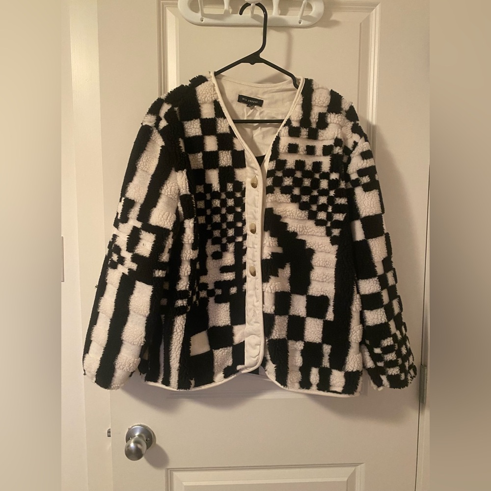 Blu Pepper Black and White Patterned Teddy Jacket